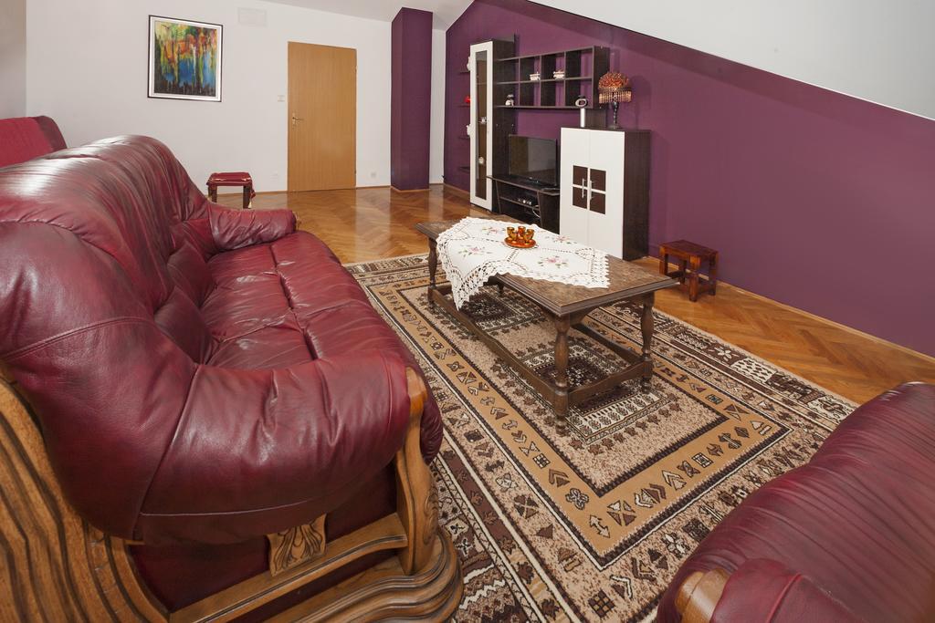 Elena Apartment